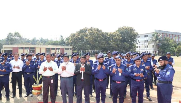 চুয়াডাঙ্গায় কর্তব্যরত অবস্থায় জীবন উৎসর্গকারী পুলিশ সদস্যদের বিনম্র শ্রদ্ধায় স্মরণ