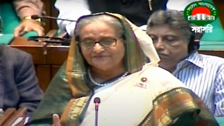 প্রথম আলো অন্ধকারে বাস করে : প্রধানমন্ত্রী
