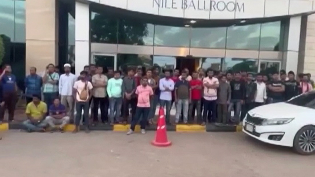 দেশে ফেরার অপেক্ষায় পোর্ট সুদানে ৭ শতাধিক বাংলাদেশি