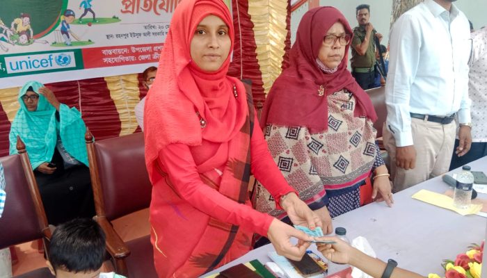 গোমস্তাপুরে শিশু কিশোর ক্রীড়া প্রতিযোগিতা অনুষ্ঠিত।