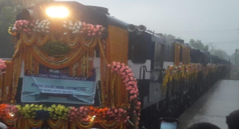 ভারত সরকারের দেয়া উপহার ২০ টি রেল ইন্জিনের লোকোমোটিভ এখন চুয়াডাঙ্গায়
