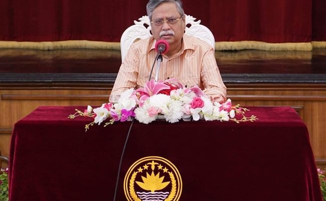 সকল কর্মকর্তা-কর্মচারীদের দায়িত্ব পালনে স্বচ্ছতা ও জবাবদিহি নিশ্চিত করার নির্দেশ রাষ্ট্রপতির