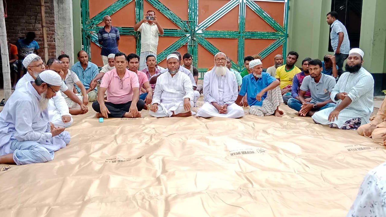 গোমস্তাপুরে মের্সাস ফিন্টু অটো রাইস মিলে আলোচনা সভা ও দোয়া মাহফিল
