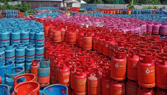 ১২ কেজি এলপিজির দাম কমল ৩৯ টাকা