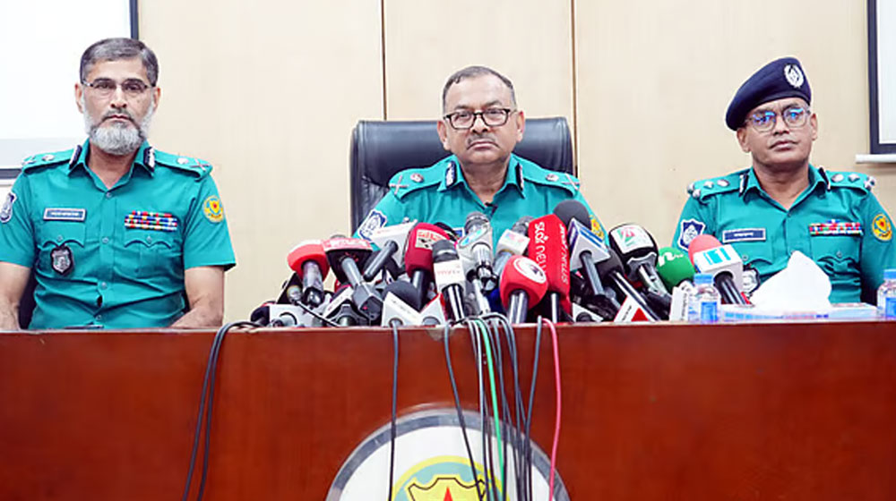 ১৩ নভেম্বর ঘিরে শঙ্কা নেই, ঢাকাবাসীই রুখে দেবে: ডিএমপি কমিশনার