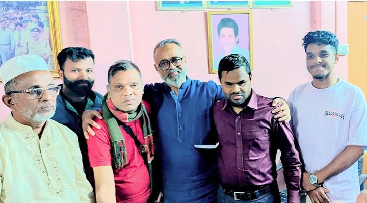 প্রতিবন্ধীদের পাশে গোলাম ফারুক খোকন