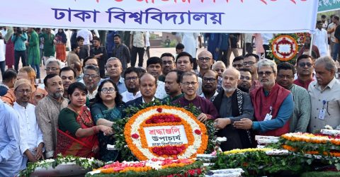 স্বাধীনতা ও জাতীয় দিবসে জাতীয় স্মৃতিসৌধে ঢাবির শ্রদ্ধা নিবেদন