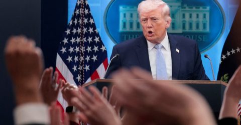 ইরান যুদ্ধ ও জনমত: জনপ্রিয়তার তলানিতে ট্রাম্প প্রশাসন, বাড়ছে উদ্বেগ