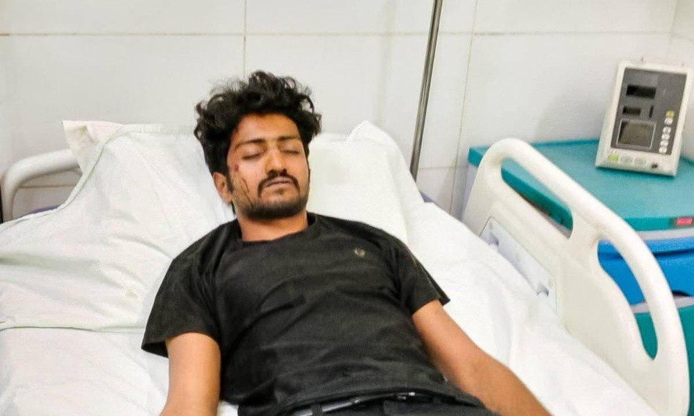 আশুলিয়ায় ধারালো অস্ত্রের আঘাতে রক্তাক্ত সংবাদকর্মী