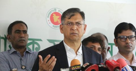সড়ক ও রেললাইনের পাশে পশুর হাট নয়: স্বরাষ্ট্রমন্ত্রী