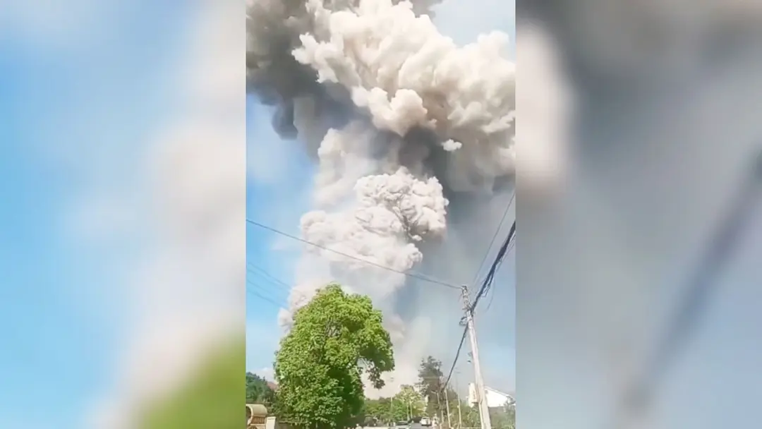 চীনে আতশবাজি কারখানায় ভয়াবহ বিস্ফোরণ: নিহত ২১, আহত ৬০