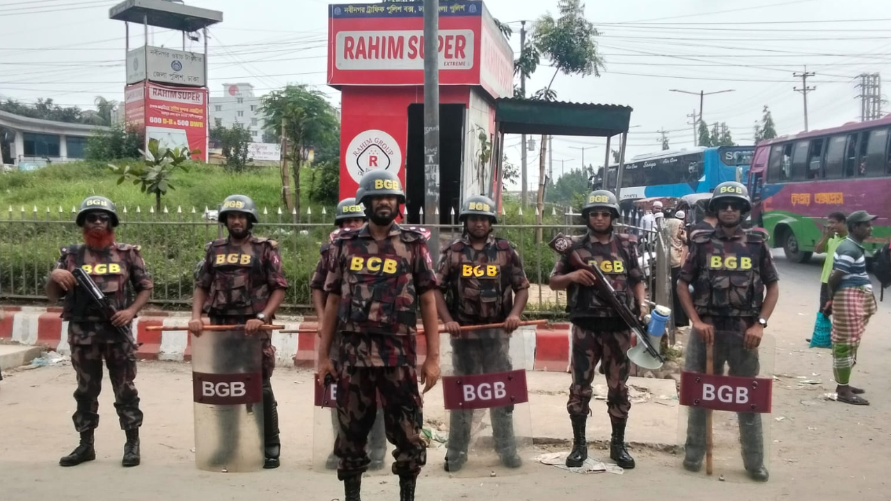 ঈদযাত্রা নির্বিঘ্নে ঢাকা ও আশপাশে বিজিবি মোতায়েন