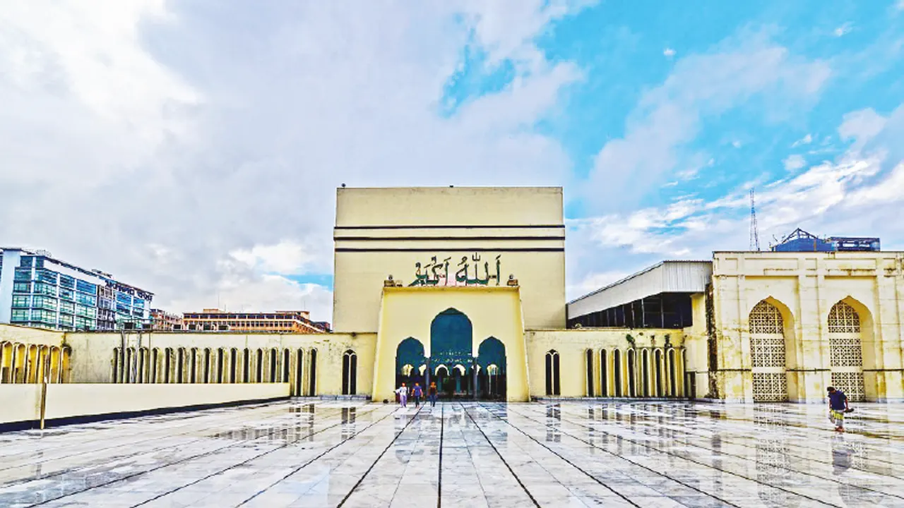 বায়তুল মোকাররমে ঈদের ৫ জামাত, ইমামতি করবেন যারা