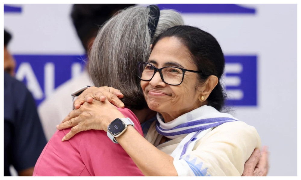 যে শর্তে কংগ্রেসে যোগ দিচ্ছেন মমতা?