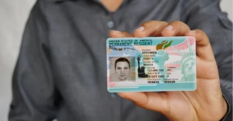 যুক্তরাষ্ট্রে নাগরিকত্ব আবেদন ফি প্রায় দ্বিগুণ করার প্রস্তাব