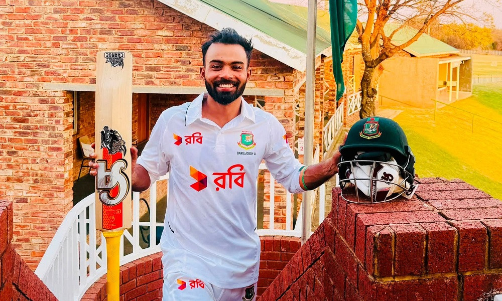 বিদেশের মাটিতে প্রথম বাংলাদেশি, ট্রিপল সেঞ্চুরি হৃদয়ের