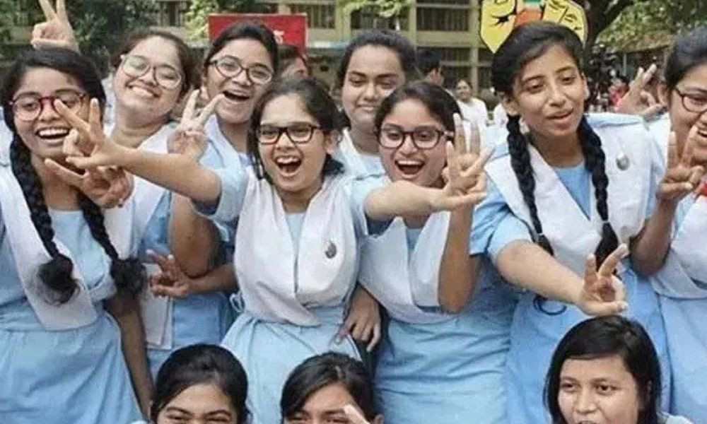 এসএসসির খাতা পুনর্নিরীক্ষণে ফেল থেকে পাস ৪৫৮৫, জিপিএ-৫ পেল ৩০৭৯