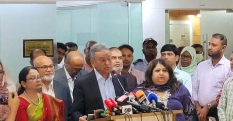 ব্যাংক খাতের মতো বীমা খাতেও লুটপাট চলছে: অর্থমন্ত্রী