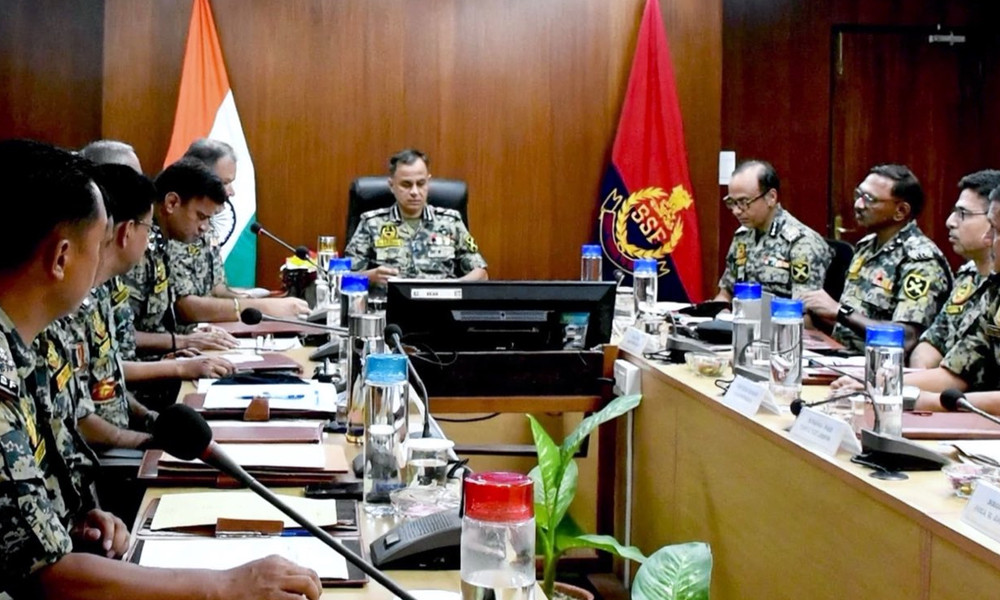 সীমান্ত নিরাপত্তা নিয়ে বিএসএফের জ্যেষ্ঠ কর্মকর্তাদের বৈঠক, নতুন নির্দেশ