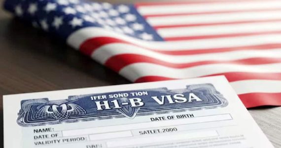 H-1B ভিসায় ১ লাখ ডলারের শর্ত ২০২৭ পর্যন্ত, আদালতে চলছে লড়াই