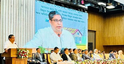 প্রধানমন্ত্রীর বাসায় সৌরবিদ্যুৎ, গ্রিডে গেল ১২০০ ইউনিট