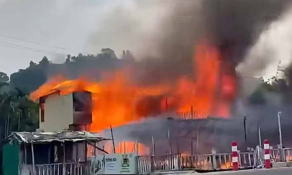 কক্সবাজারে রিসোর্টে আগুন, নিহত বেড়ে ১০