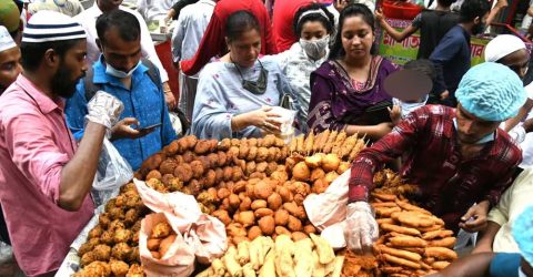 পুরি-পেঁয়াজুর দোকানেও লাগবে লাইসেন্স, কার্যকর ১ নভেম্বর