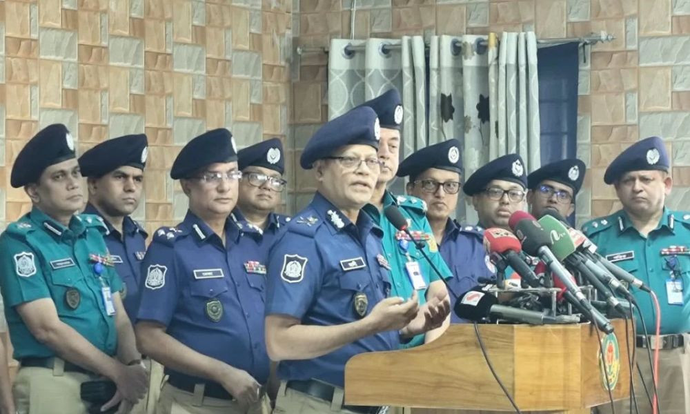কিশোর গ্যাং প্রতিরোধে পরিবার ও শিক্ষাপ্রতিষ্ঠানকে ভূমিকা রাখার আহ্বান আইজিপির
