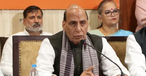সরকার পরিবর্তনের ষড়যন্ত্রের অভিযোগ রাজনাথ সিংয়ের