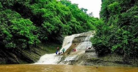 সীতাকুণ্ডের ছাগলকান্দা ঝর্ণা: যাতায়াত, খরচ ও থাকার হদিস