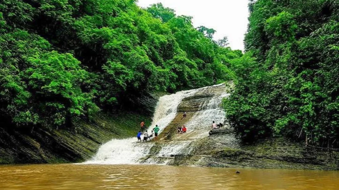 সীতাকুণ্ডের ছাগলকান্দা ঝর্ণা: যাতায়াত, খরচ ও থাকার হদিস